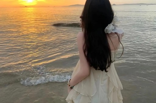 一天3大瓜！带着女儿偷腥、偷税漏税、滞留迪拜件件荒唐可笑